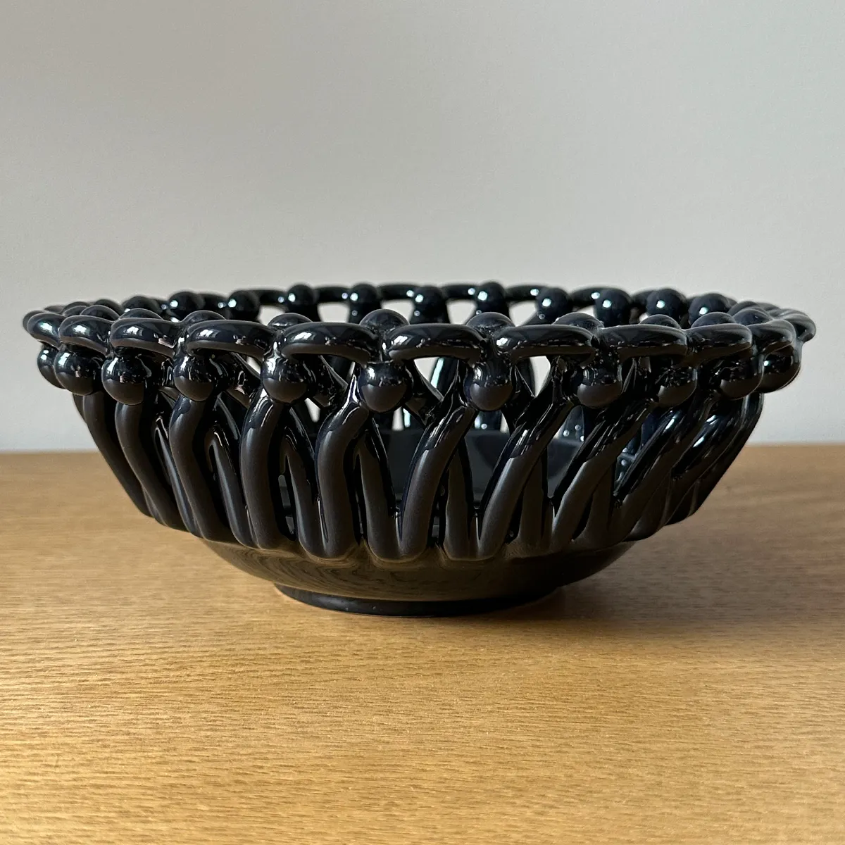 MP-CORB-PAIN-NOIR-1