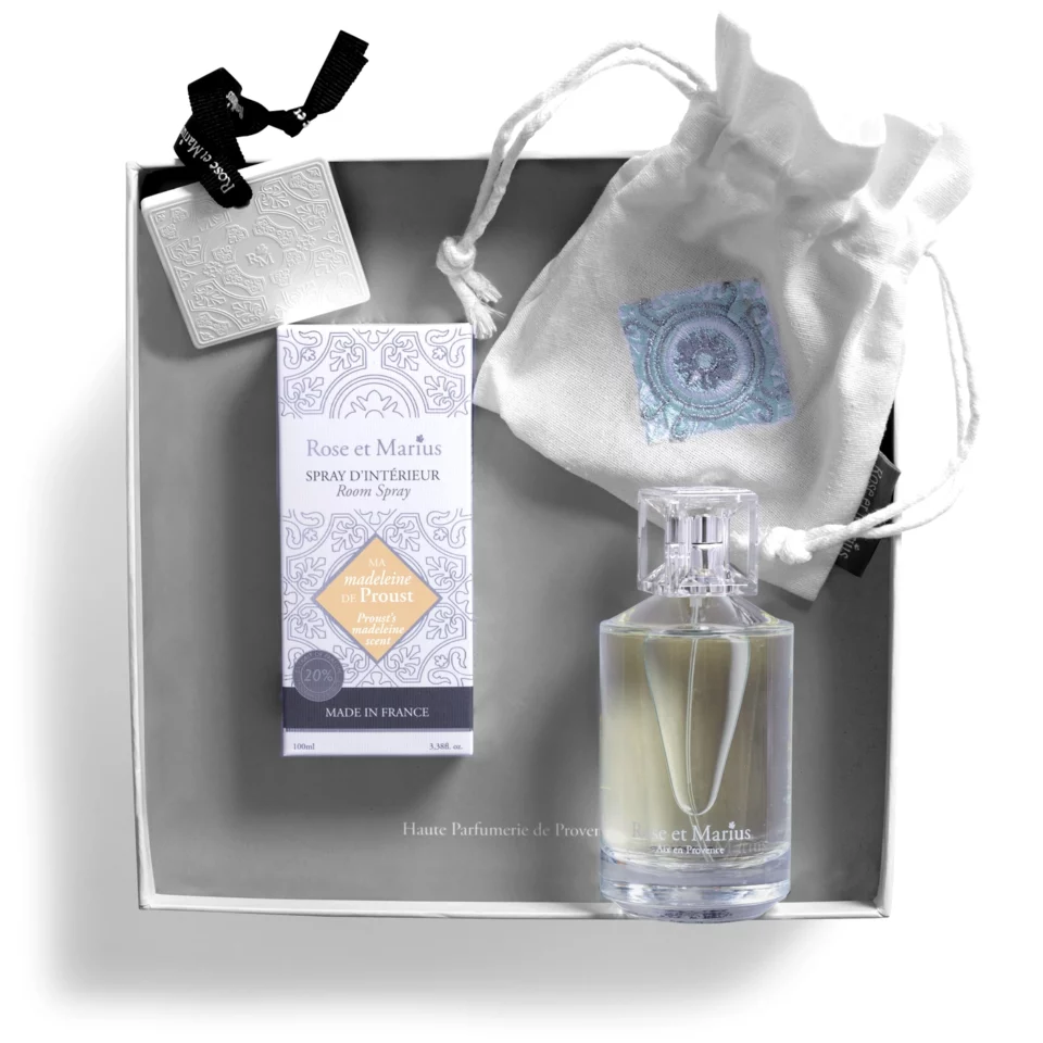 Rose et Marius Les parfums d'ambiance vaporisateurs COFFRET SPRAY D'INTÉRIEUR & CARREAU PARFUME "Ma madeleine de Proust"